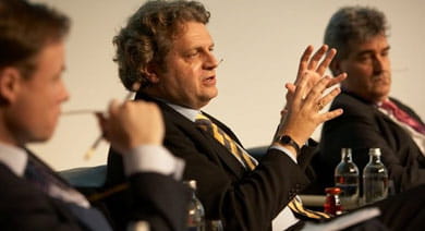 Prof. Daniel Diermeier led a panel discussion at the Kellogg Centennial conference in Zurich