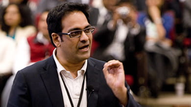 Business leaders from around the world share their knowledge at Kellogg’s international conferences. Shailesh Rao ’99, Google India’s managing director, was among the featured speakers at the 2010 India Business Conference. 