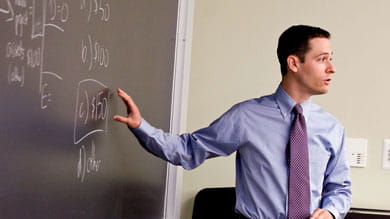 Kellogg Associate Professor of Finance Joshua Rauh was named to the Crain's Chicago Business '40 Under 40' list.