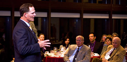 2008 Beacon Capital Executive in Residence Jim Scherr '89 speaks to local nonprofit leaders, Kellogg faculty, staff and students at Allen Center reception