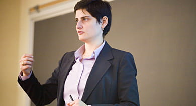 Professor Camelia Kuhnen