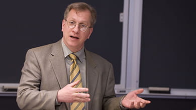 Professor Robert Korajczyk