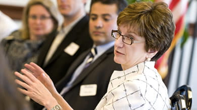 Kathryn Hayley ’84, CEO of Aon Hewitt Consulting, Americas, addressed students at a May 16 symposium on Kellogg’s Part-Time campus. “Any certainty is better than uncertainty for your people,” Hayley said. 