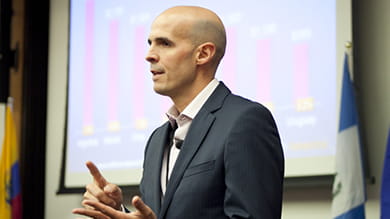 Latin America needs more entrepreneurs, said keynote speaker Alfredo Capote ’98, managing director of Goldman Sachs Mexico. He called on students to create jobs and serve as leaders in the region. 