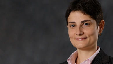 Associate Professor Camelia Kuhnen 