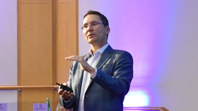 Eric T. Anderson speaks at the 2015 Kellogg Marketing Leadership Summit 