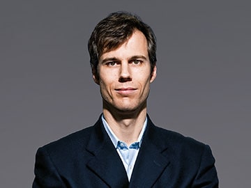 A portait Ben Jones.