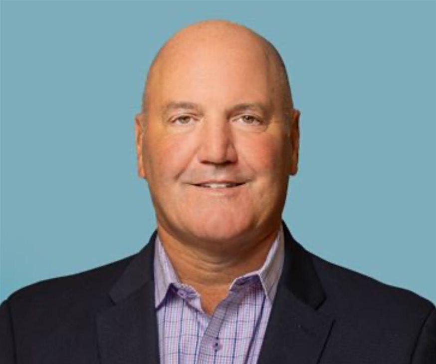 Headshot of Dan Camardo, faculty at the Kellogg School of Management