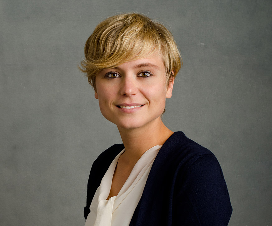 Portrait of Erika Deserranno, Faculty at the Kellogg School of Management