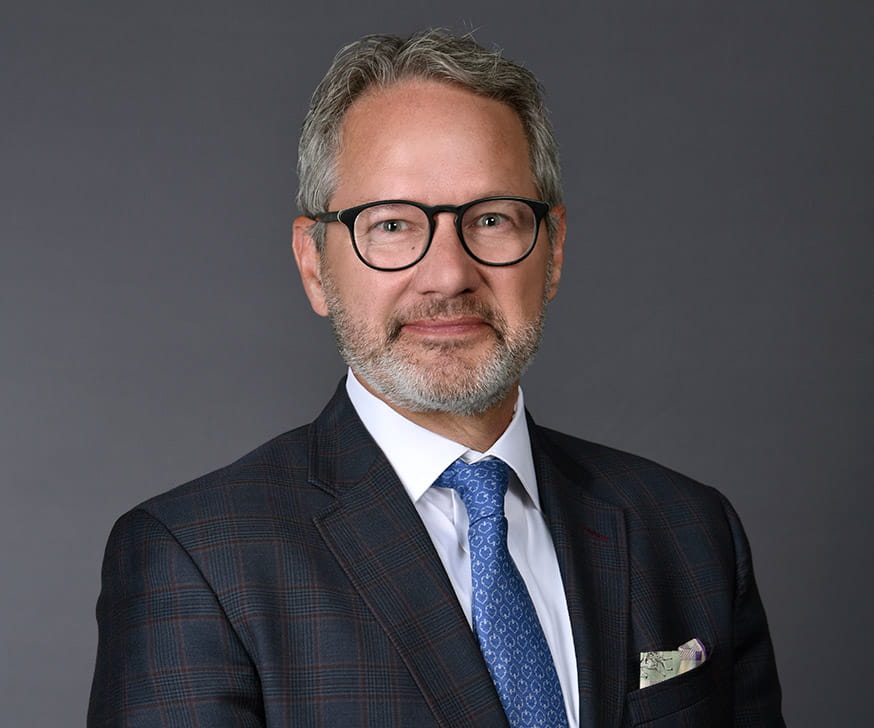 Portrait of Greg Hanifee, Faculty at the Kellogg School of Management