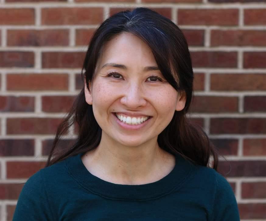 Headshot of Linda Kim, faculty at the Kellogg School of Management
