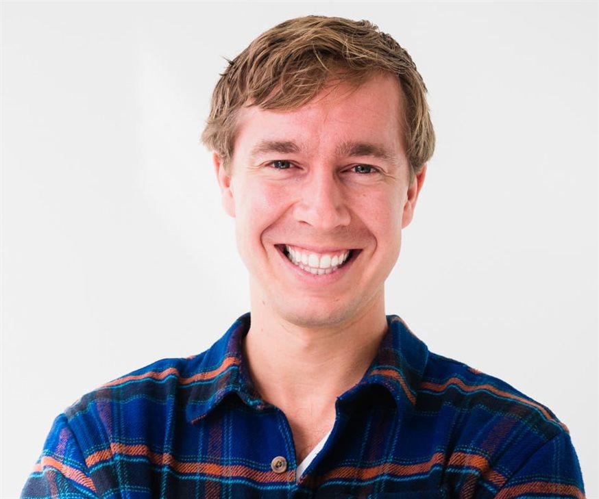 Headshot of Matt Groh, faculty at the Kellogg School of Management
