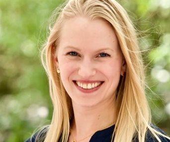 Headshot of Molly Schnell, faculty at the Kellogg School of Management