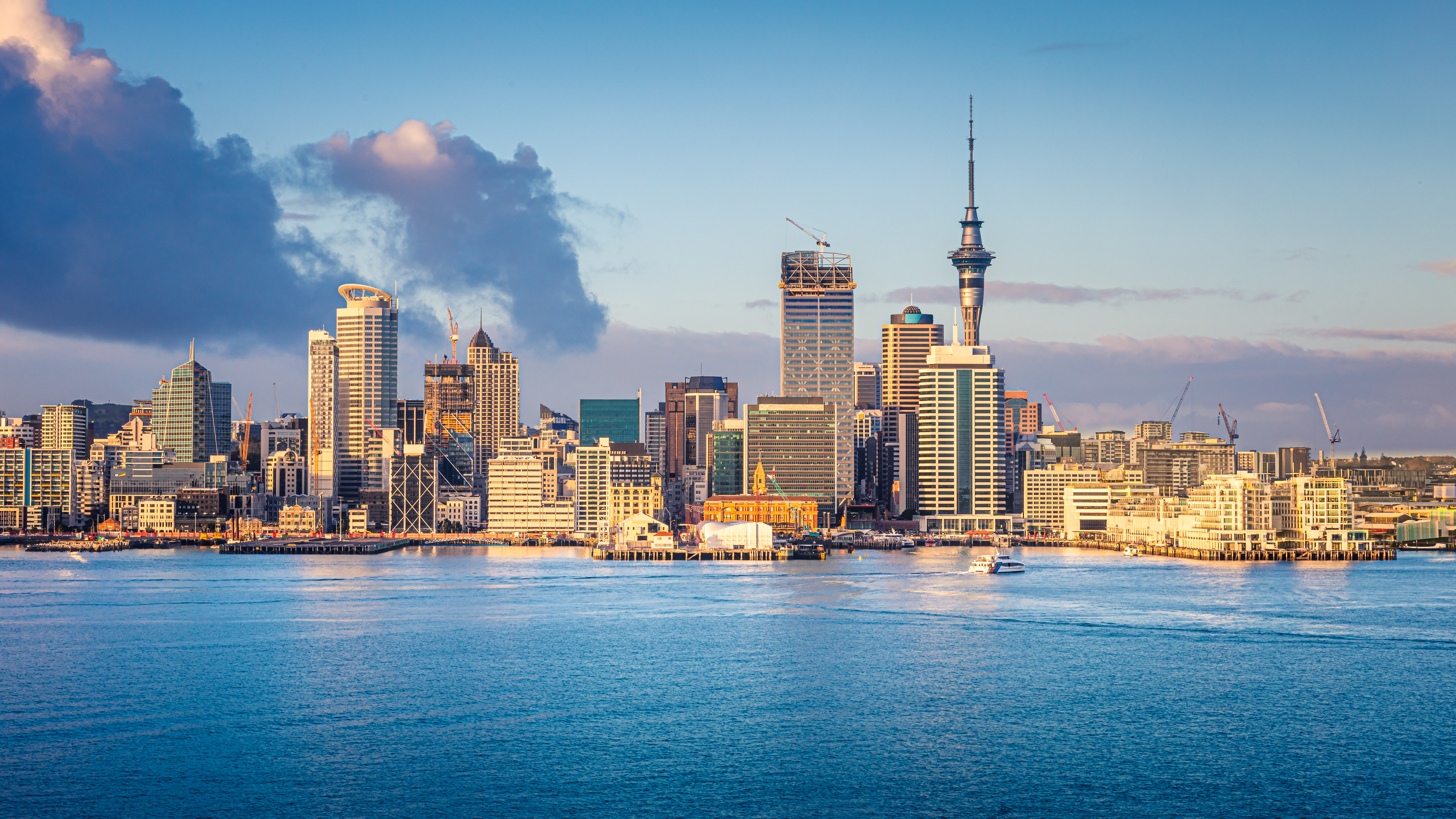 Cityscape of Auckland, New Zealand. This is one of the 2025 GIM destinations.