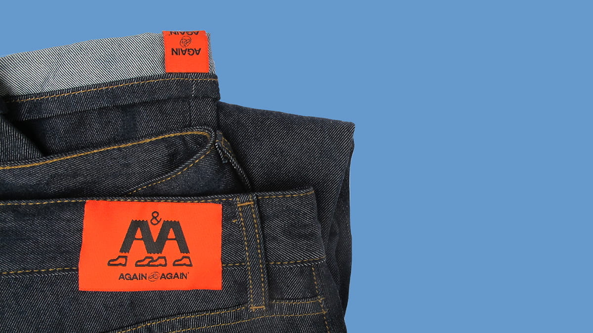 Marcus Schneider (2Y 2020, Zell Fellow) and Professor Paul Earle launched again&again, a circular fashion brand making jeans designed to never be thrown out.