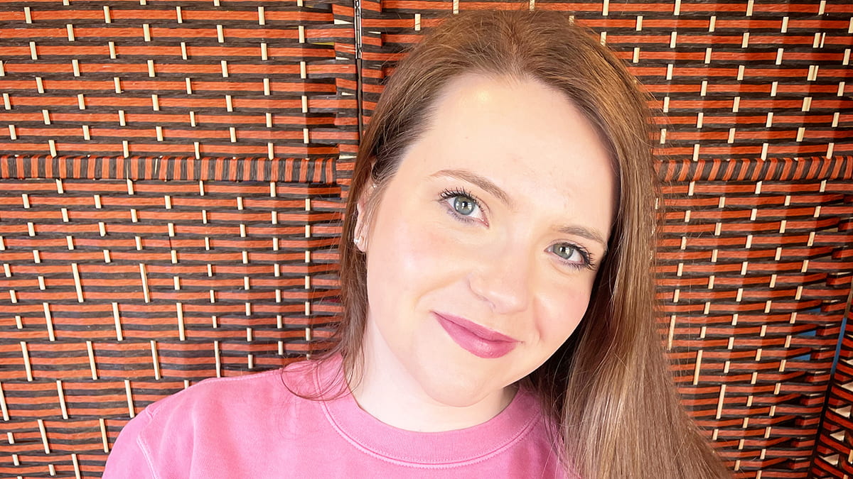 Jordan Mann (E&W 2021), a VP in Kellogg's Evening & Weekend Women's Business Association, reflects on the strength and growth of Kellogg's community.