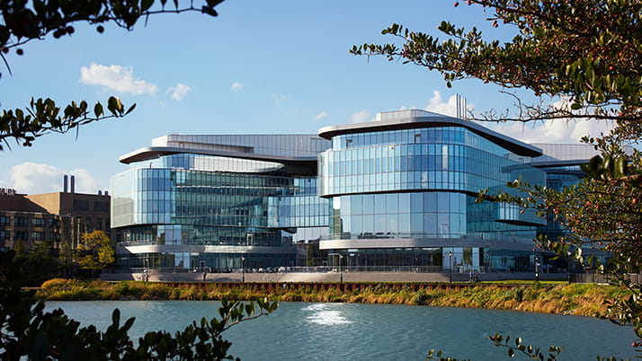 Kellogg Global Hub, Evanston campus
