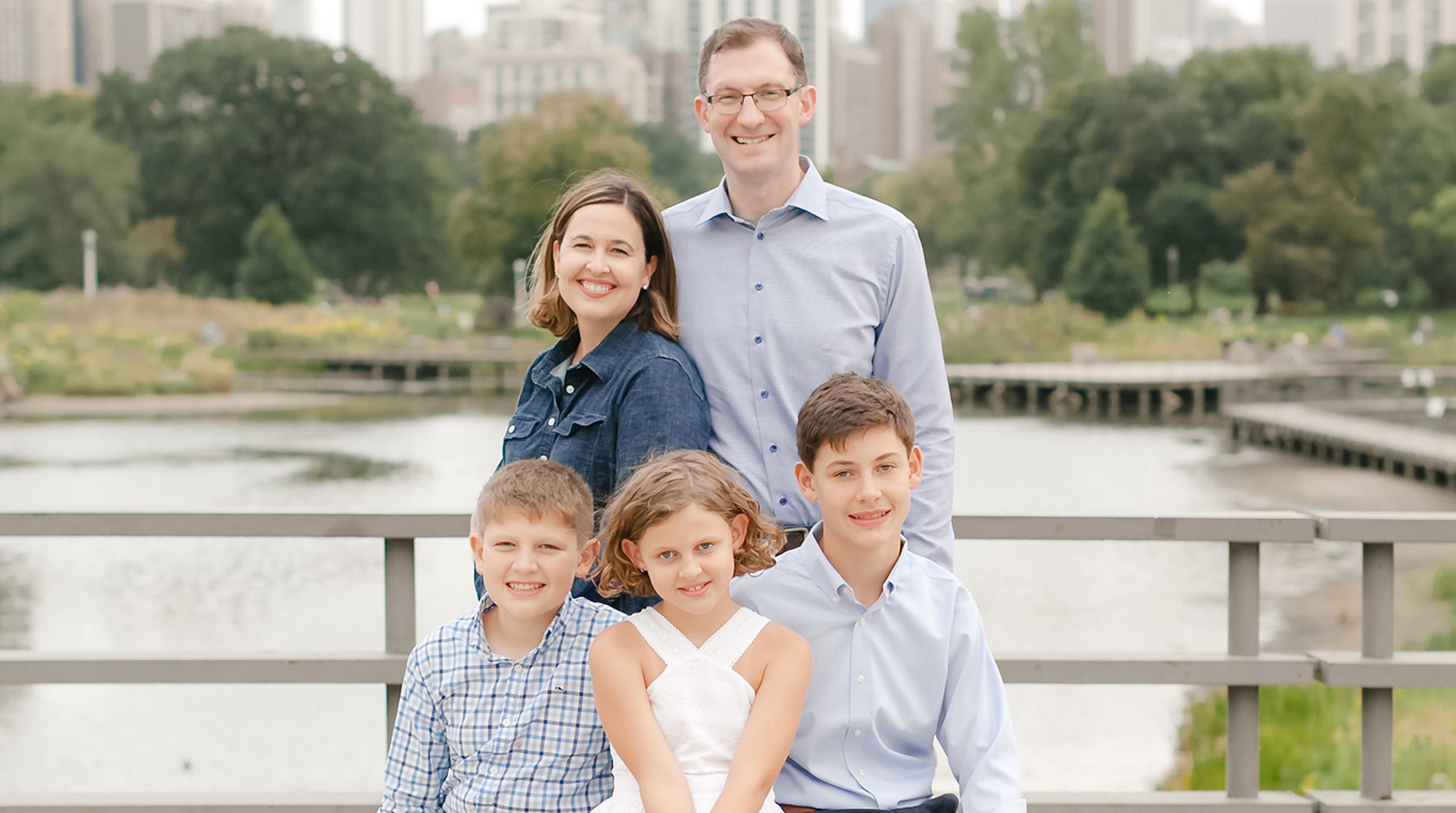 Photo by Jenny Grimm, Kellogg EMBA student Lara Leniton with her family