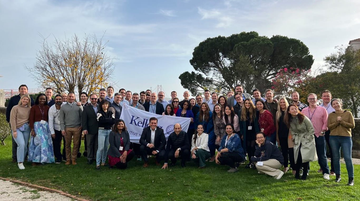 Kellogg EMBA student Luis Hernán Hormazábal with his cohort