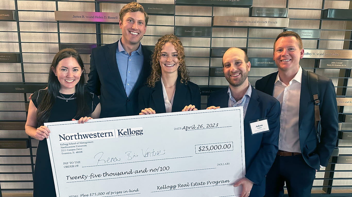Renew Life Ventures team members include Full-Time MBA students Mariel Cox ’23, Michelle Kilgallon '23, Tom Riley ’23 and Evening & Weekend MBA students Chris Bidochka ’23 and Adam Vishny ’23