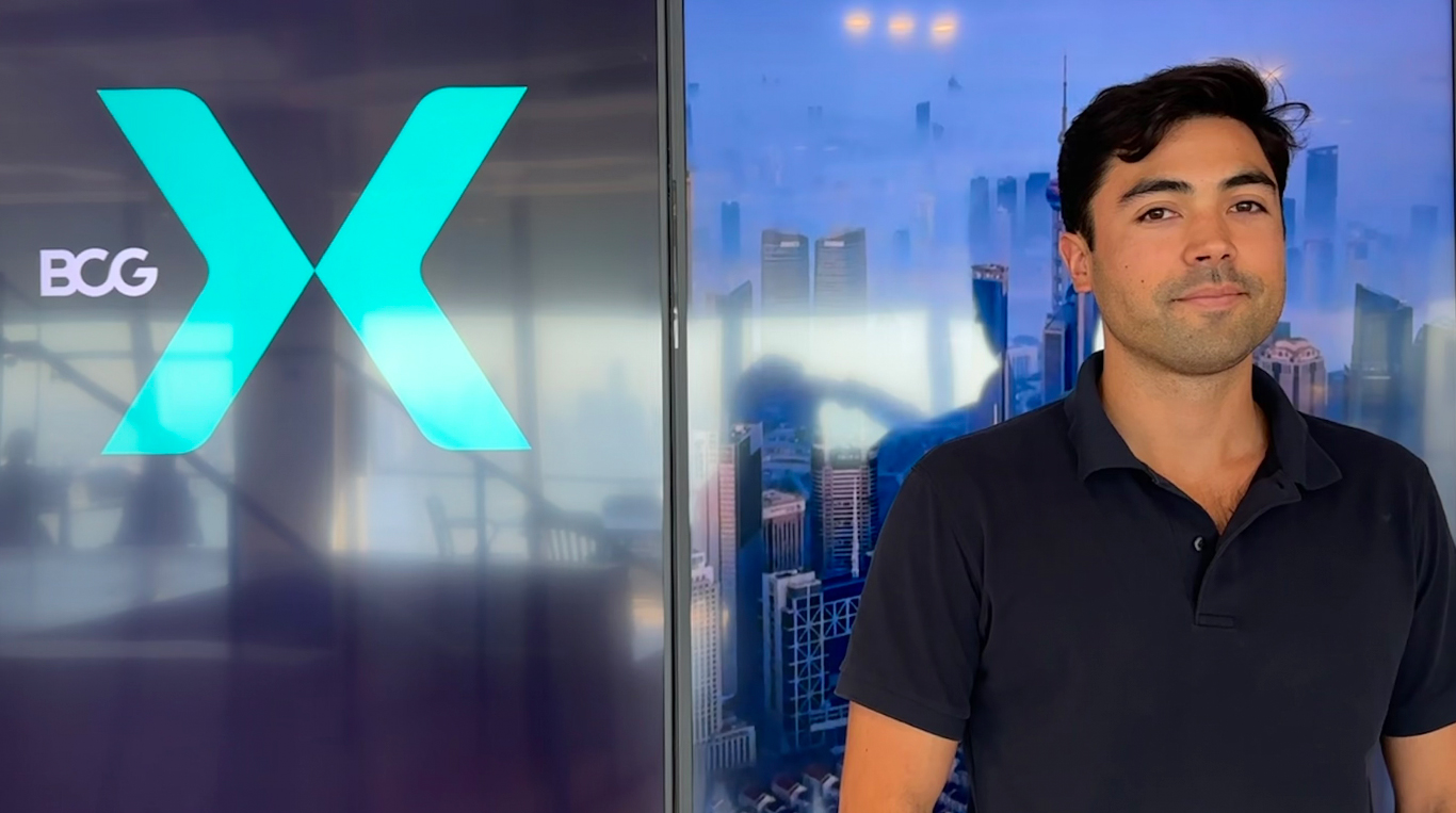 Alfredo was one of the first students to graduate from the MBAi Program, a joint degree from Kellogg and the McCormick School of Engineering