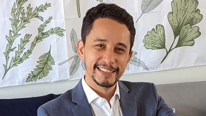 Victor da Silva Oliveira, a full-time student in the Two-Year MBA Program, will be graduating this summer.