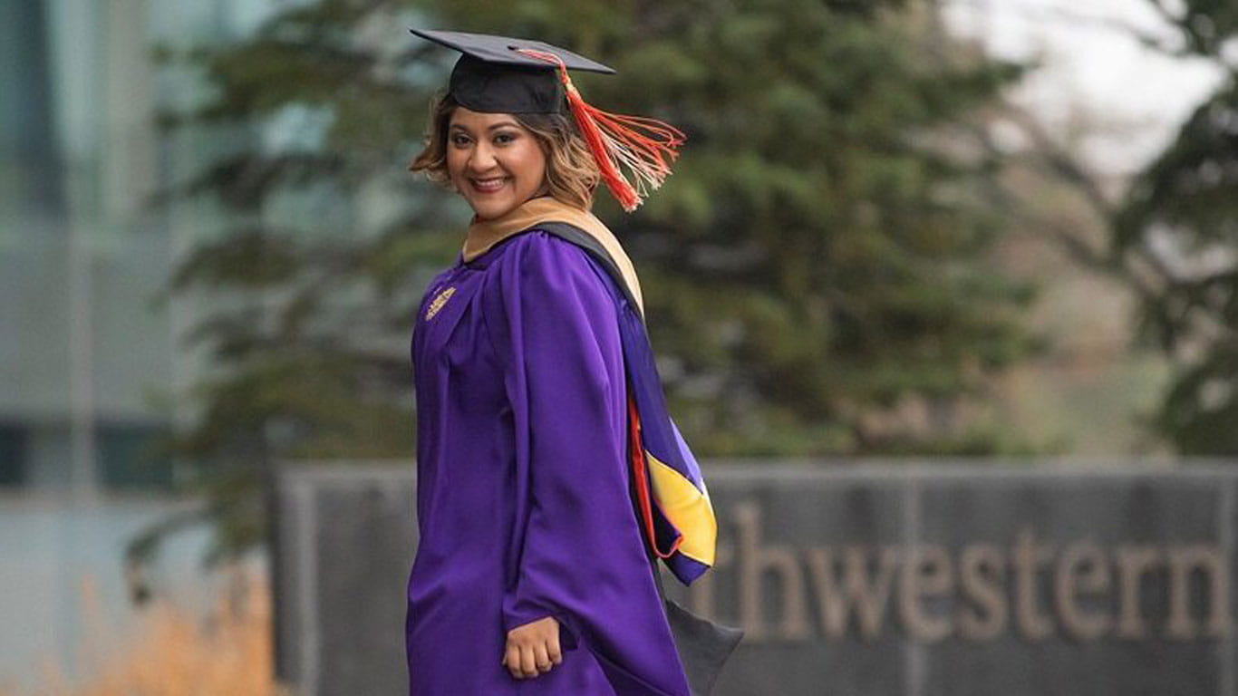 Amna Mahmud enjoys solving ambiguous problems and finding new solutions using the skills that MBAi taught her.