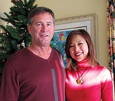 Joanne Wang '00 and her husband, Chuck Hargrave, welcomed San Diego Kellogg alumni to the club's holiday party on Dec. 10 at their La Jolla home, overlooking the Pacific Ocean.