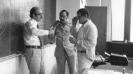 Professor Kotler with EMBA students in 1976